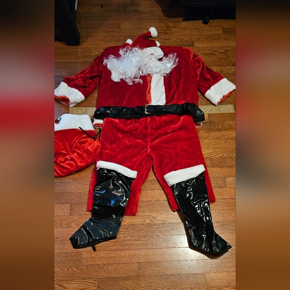 EUC SANTA CLAUSE FULL SUIT - Picture 1 of 8